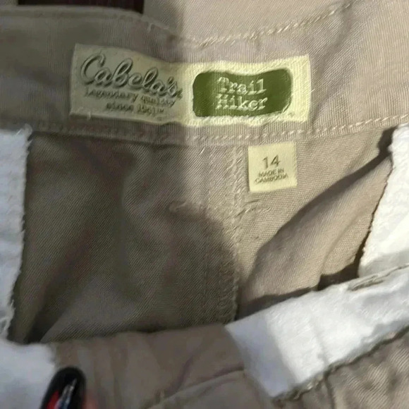 Cabelas trail hiker. Pants size 14 khaki NWT - Picture 3 of 4